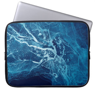 Blauw Abstract. Blauwe en witte kleurenblokken. Wi Laptop Sleeve