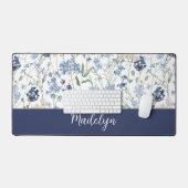 Blauw Aquarel Wilde Bloem Initiaal Naam Bureaumat (Keyboard & Muis)