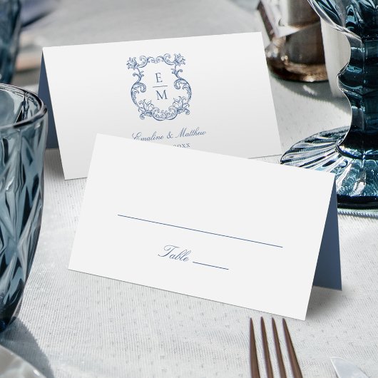 Blauw Barok Monogram Crest Wedding Plaatskaartje