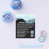 Blauw berglandschap, wandelaar en klimloopbrug flyer (Enkel)