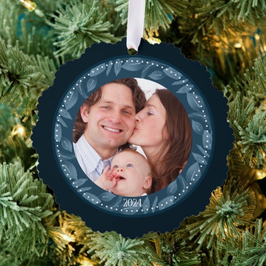 BLAUW Bladkrans Familie Foto Aangepast Ornament Kaart (Insitu (Drie))