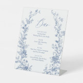 Blauw Bloemen Bruiloft Drink Bar Menu Reclamebord Met Voetstuk (Voorkant)