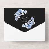 Blauw Bloemen Monogram Zwart-wit Bruiloft All In One Uitnodiging (Achterkant)