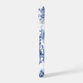 Blauw bloemmotief vintage toile-monogram iPhone 15 case (Linkerkant)