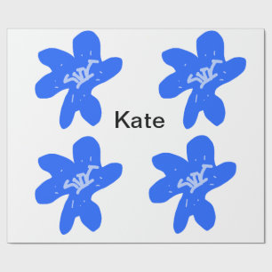 Blauw bloemmotief waterverf naamtekst toevoegen cadeaupapier