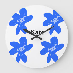 Blauw bloemmotief waterverf naamtekst toevoegen grote klok
