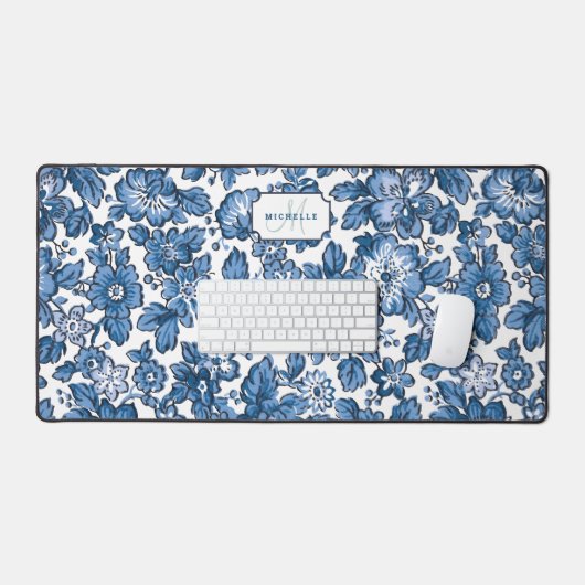 Blauw Boho Bloemen w/Name & Monogram Bureaumat (Keyboard & Muis)
