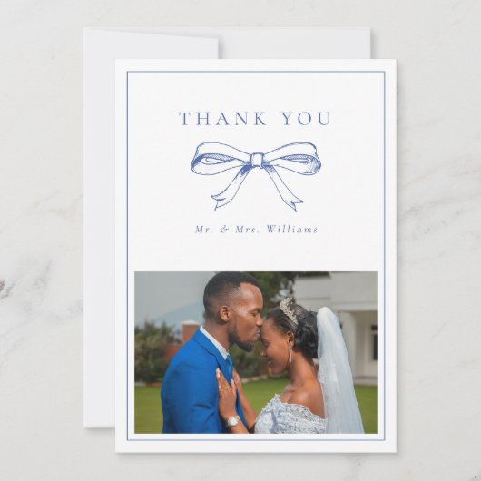  Blauw Boog Mr. & Mrs. Foto Vlak Huwelijk Bedankkaart (Voorkant)