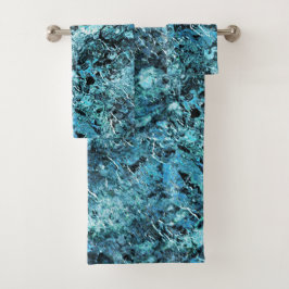 Blauw bos onder sneeuw of gebroken glas bad handdoek