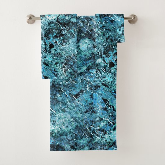 Blauw bos onder sneeuw of gebroken glas bad handdoek (Insitu)