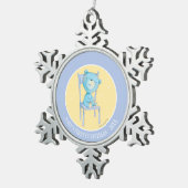 Blauw Calico Beer glimlachen op stoel Tin Sneeuwvlok Ornament (Rechts)