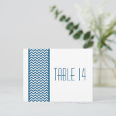 Blauw Chevron Border Table Number Briefkaart (Staand voorkant)