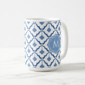 Blauw Chinees keramisch patroon met monogram Koffiemok (Voorkant rechts)
