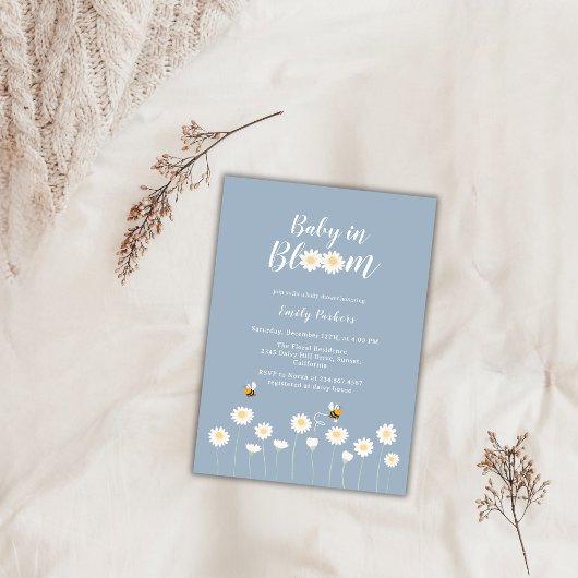 Blauw Eenvoudig Boho Daisy Bloemen Baby in Bloom D Kaart