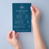 Blauw Eenvoudige Salon Service Menu Flyer (Hand)