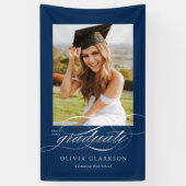 Blauw Elegant Script Afstuderen Photo Party Spandoek (Verticaal)