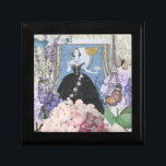 Blauw Elegante Vrouw Bloemen Fancy jurk Cadeaudoosje<br><div class="desc">Een rijk Victoriaans tijdperk thema,  een collage die de mode illustratie van George Barbier uit de jaren 1920 omvat,  en samen met Victoriaans afbeeldingen zoals bloemen,  vlinders,  de Eiffeltoren en een William Morris achtergrond samengevoegd.</div>