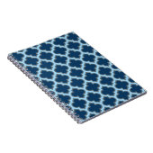 Blauw en Baby Blauw Trellis, Lattice, Quatrefoil Notitieboek (Rechterzijde)