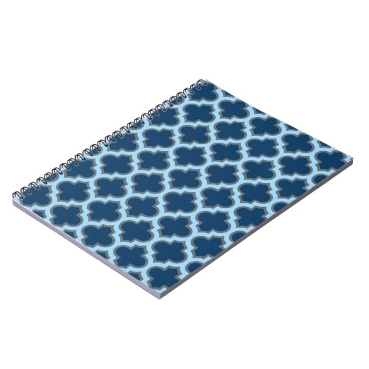 Blauw en Baby Blauw Trellis, Lattice, Quatrefoil Notitieboek (Linkerzijde)