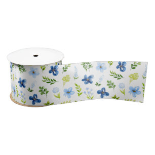 Blauw en babyblauwe bloemen met bladpatroon satijnen lint