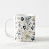 Blauw en beige Kerst Ornamenten Patroon Koffiemok (Links)
