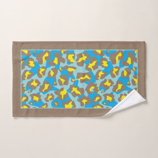 Blauw en bruin luipaard print en monogram bad handdoek (Handdoek)