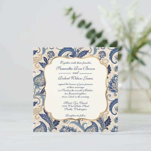 Blauw En Crème Bloemen Damask Wedding Kaart (Staand voorkant)