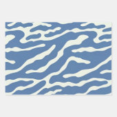 Blauw en crème Modern Abstract Wavy Lines Patroon Inpakpapier Vel (Voorkant 3)