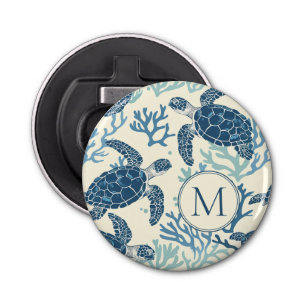 Blauw en crème Zee Turtles Monogram Button Flesopener