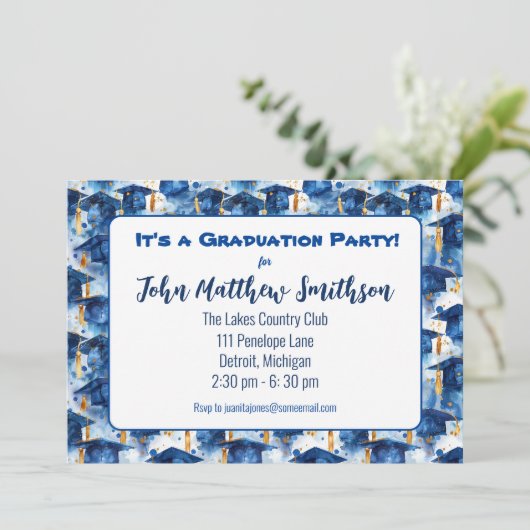 Blauw en Goud Graduation Cap Party uitnodigingen (Staand voorkant)