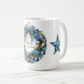 Blauw en gouden kerstkrans koffiemok (Voorkant rechts)