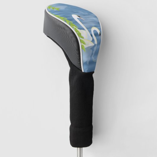 Blauw en groen paar zwanen op het meer golfheadcover (Schuin)