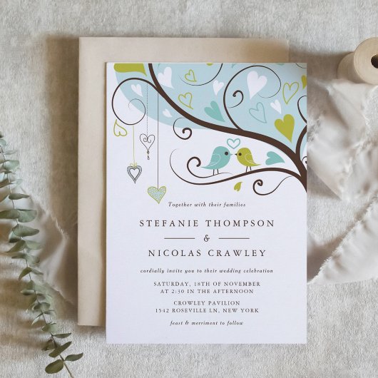 Blauw en groen Whimsical Lovebirds Wedding Kaart