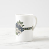 Blauw en Ivory Floral Bone China Mok (Voorkant rechts)