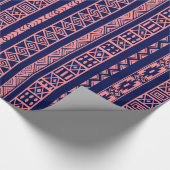 Blauw en koraalrood tribal geometrisch patroon cadeaupapier (Hoek)
