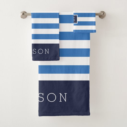 Blauw en Navy Stripes Monogram Bad Handdoek (Insitu)