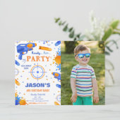 Blauw en Oranje Dart Pistool Verjaardagsfoto Kaart (Staand voorkant)