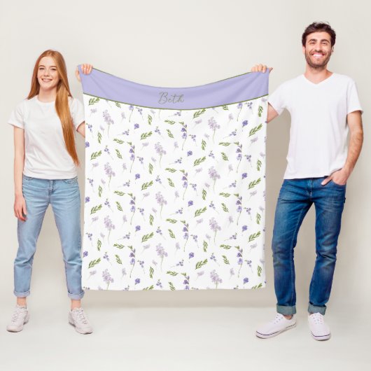 Blauw en Paars Waterverf Wilde Bloem Monogram Fleece Deken (In situ)