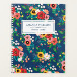 Blauw- en Red Folk Boho Floral Patroon - Naam toev Planner<br><div class="desc">Spirale planner bedrukt met een kleurrijk folkbloempatroon van handgetekende bloemen in geel,  koraalrood,  roze en wit,  zoals pansies,  maisieën en rozen. Voeg jouw namen en het jaar toe aan de dekking.</div>