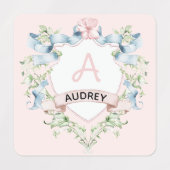 Blauw en roze Grandmillennial Ribbon Crest Labels (Design 2)