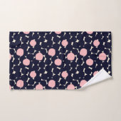 Blauw en roze groot stippatroon bad handdoek (Handdoek)