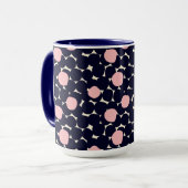 Blauw en roze groot stippatroon mok (Voorkant links)