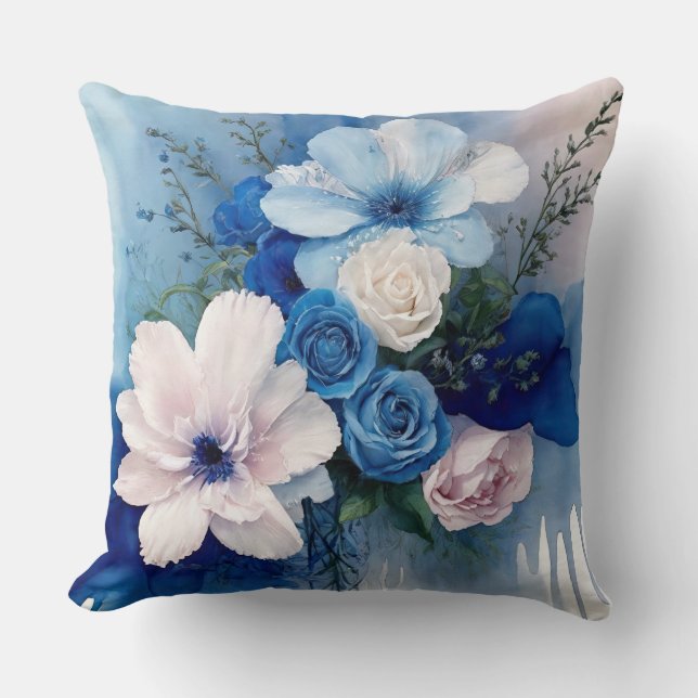 Blauw en Roze Zachte Waterverf Bloemen Kussen (Voorkant)