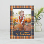 Blauw en Sinaasappel Plaid Happy Halloween foto Feestdagenkaart (Staand voorkant)
