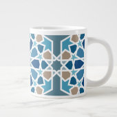Blauw en Taupe Mozaïekpatroon van Marokkaanse Geom Grote Koffiekop (Rechts)