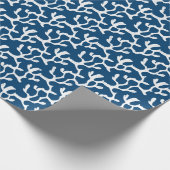 Blauw en wit Abstract koraal, herstellend patroon Cadeaupapier (Hoek)