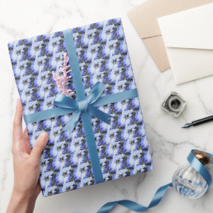 Blauw en wit Bearded Iris Bloemen Patroon Cadeaupapier