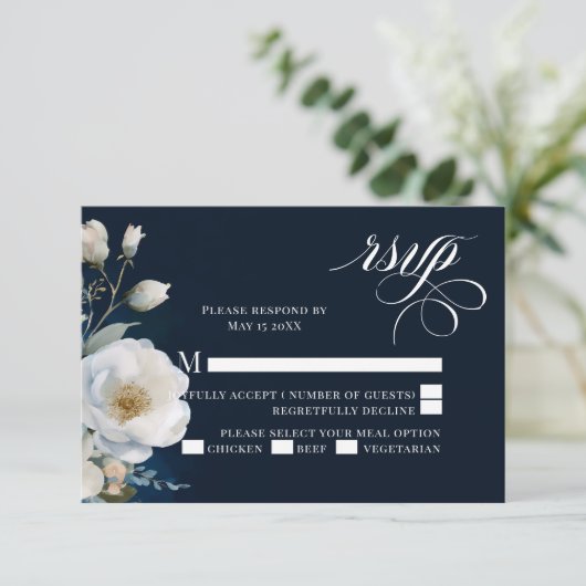 Blauw en Wit Bloemen pioen bruiloft ontwerp RSVP Kaartje (Staand voorkant)