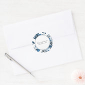 Blauw en wit Bloemen Save the Date Bruiloft Ronde Sticker (Envelop)