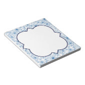 Blauw en wit bloemenrand, blanco notitieblok (Schuin)